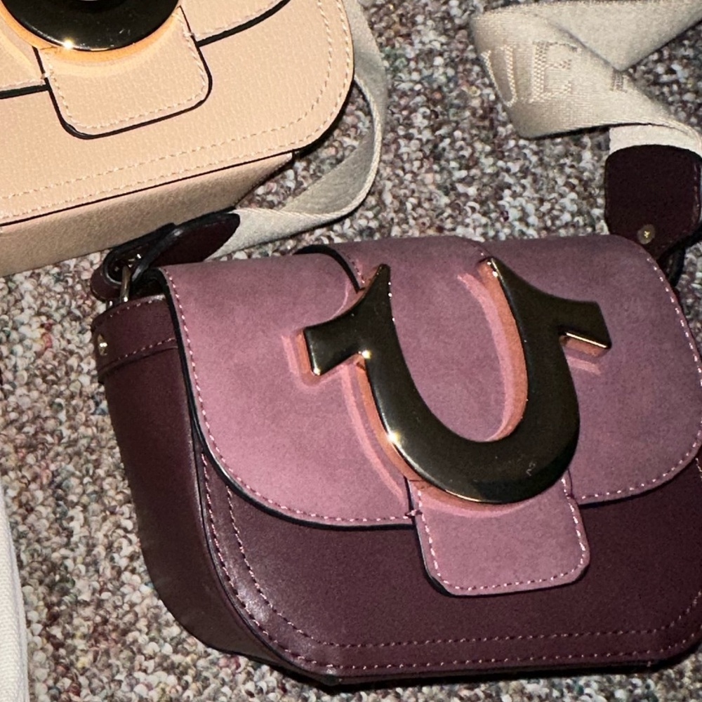 Purple magenta true religion crossbody bag NWOT never worn